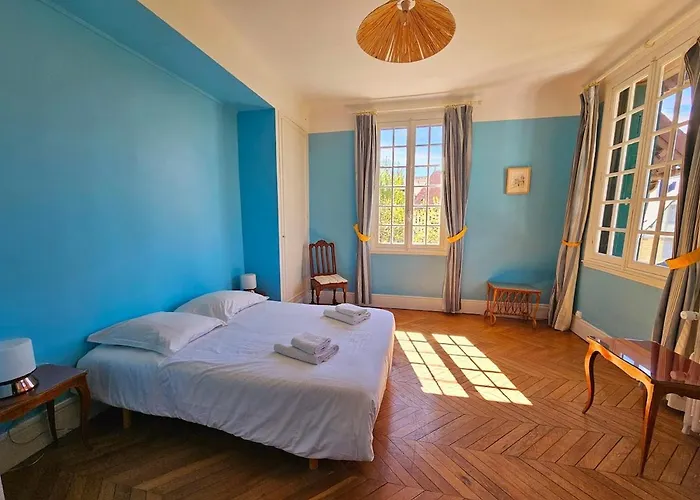 Maison De Charme Authentique A 500m De La 度假居